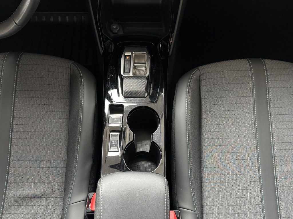 peugeot-2008-2023-diesel-1499cc