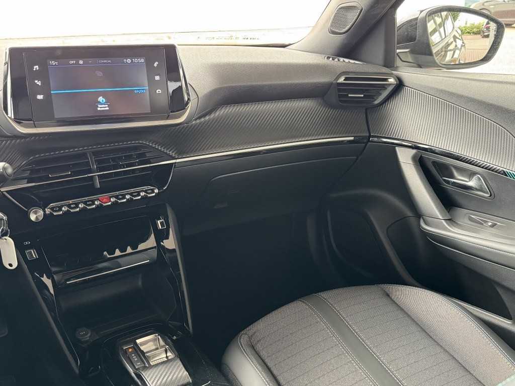 peugeot-2008-2023-diesel-1499cc