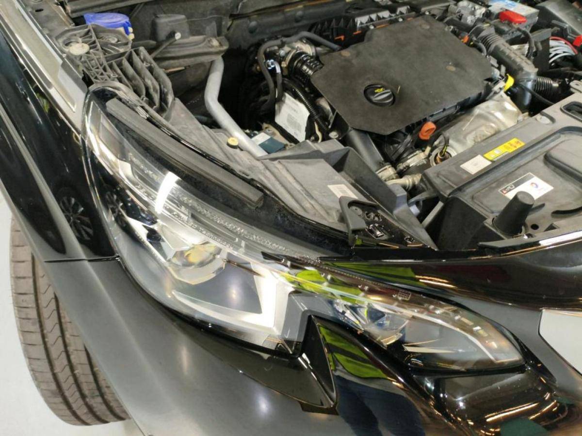 peugeot-5008-2019-diesel-1499cc