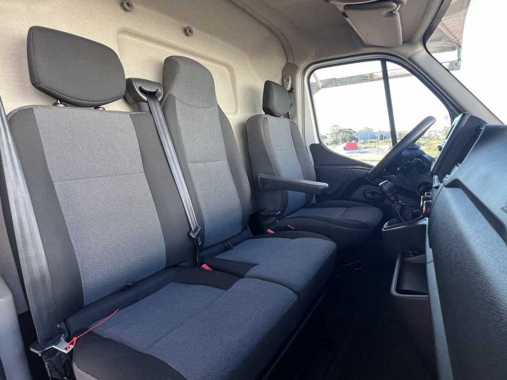 renault-master-2021-diesel-2299cc