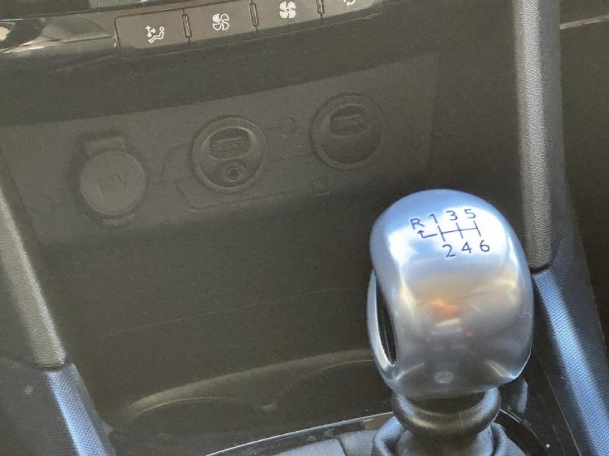 peugeot-2008-2015-diesel-1560cc