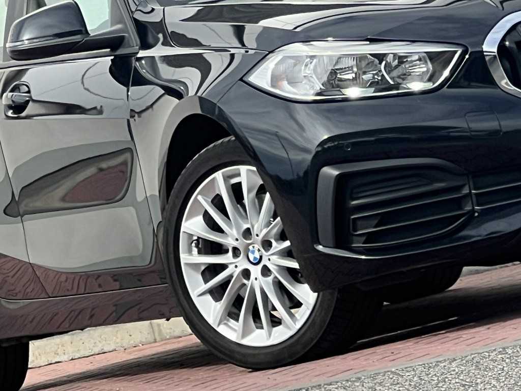 bmw-serie-1-2021-diesel-1496cc