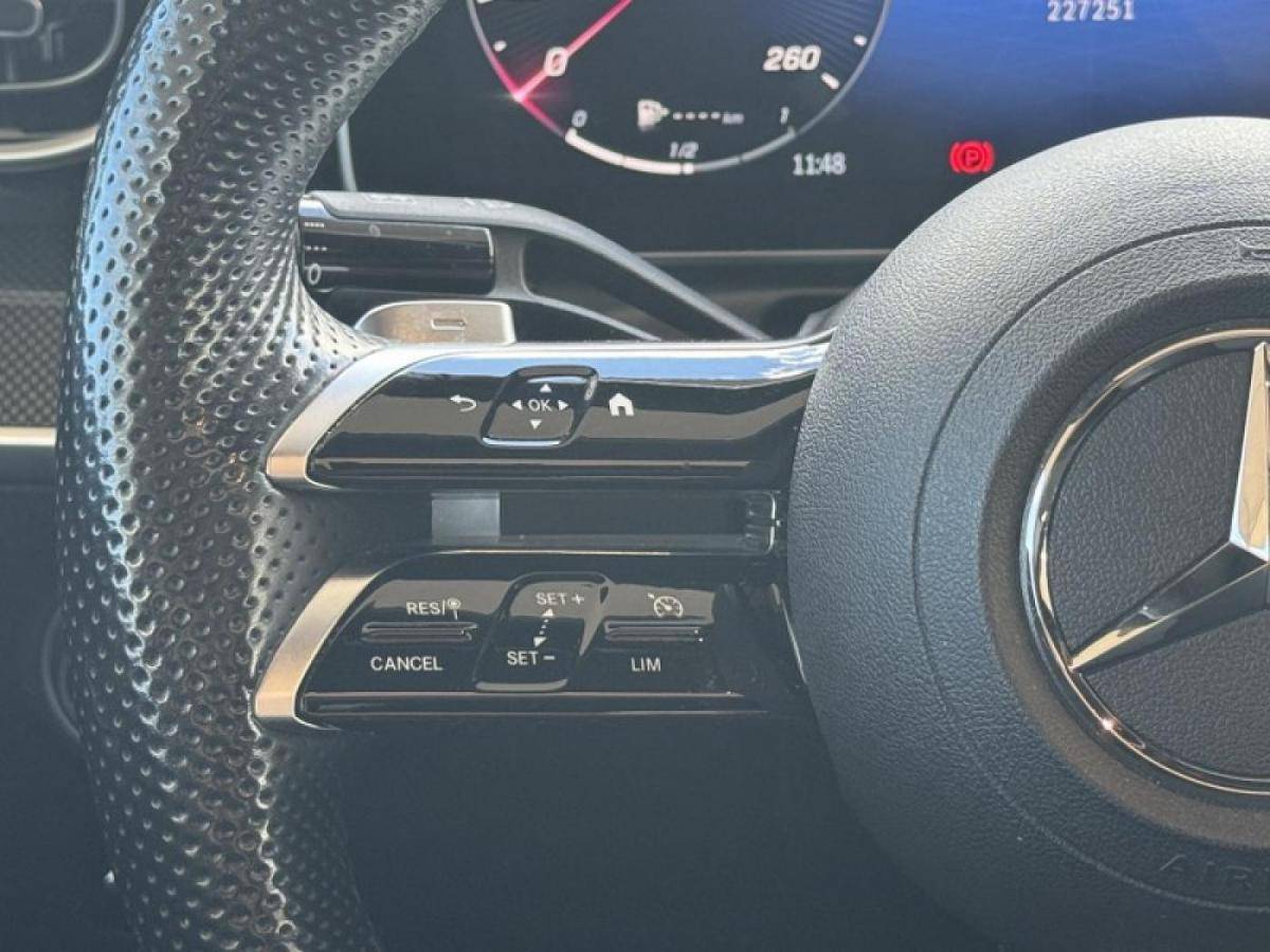 mercedes-benz-classe-c-2022-hibrido-a-gasolina-1999cc
