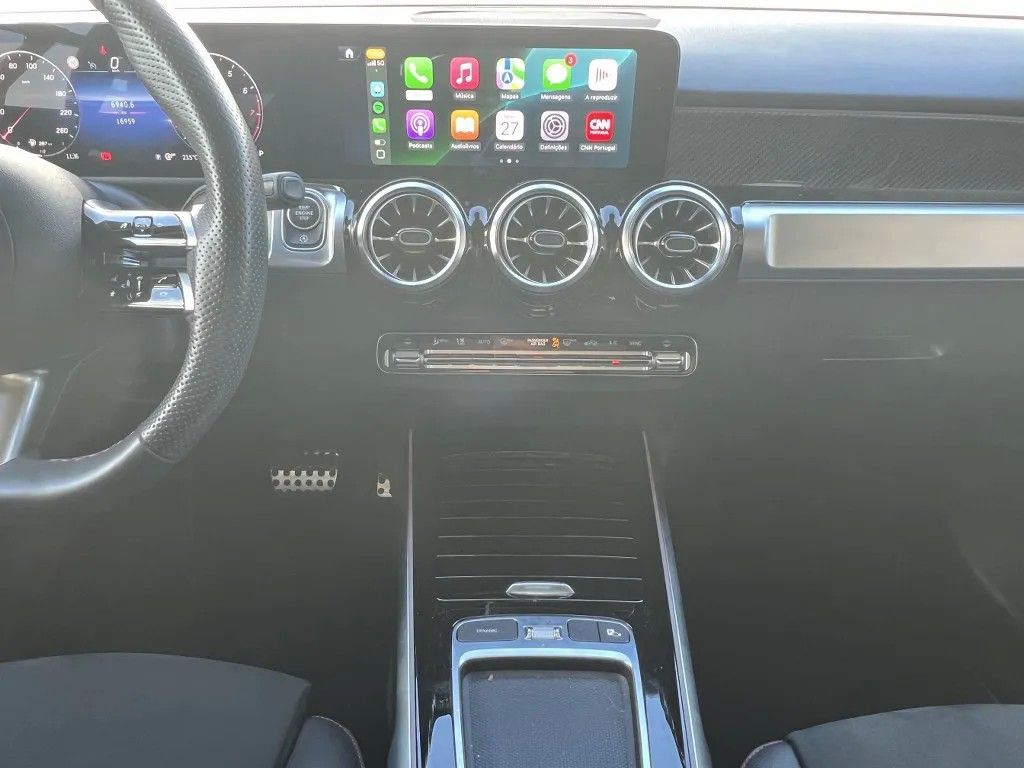 mercedes-benz-200-2024-gasolina-1332cc