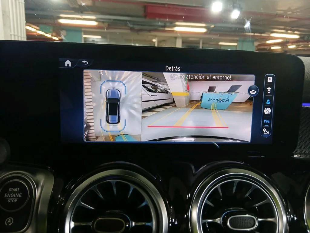 mercedes-benz-200-2024-gasolina-1332cc