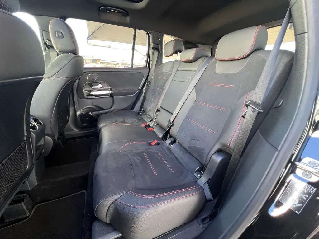 mercedes-benz-200-2024-gasolina-1332cc