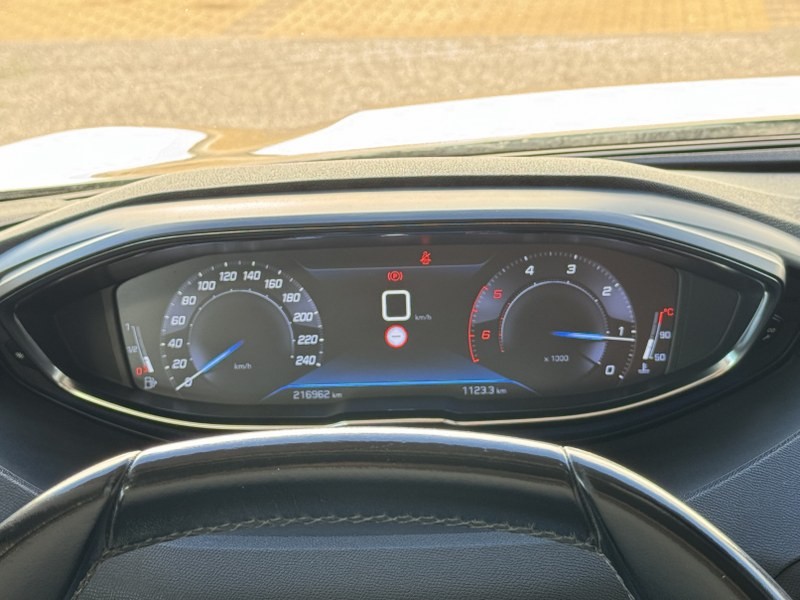 peugeot-3008-2019-diesel-1499cc