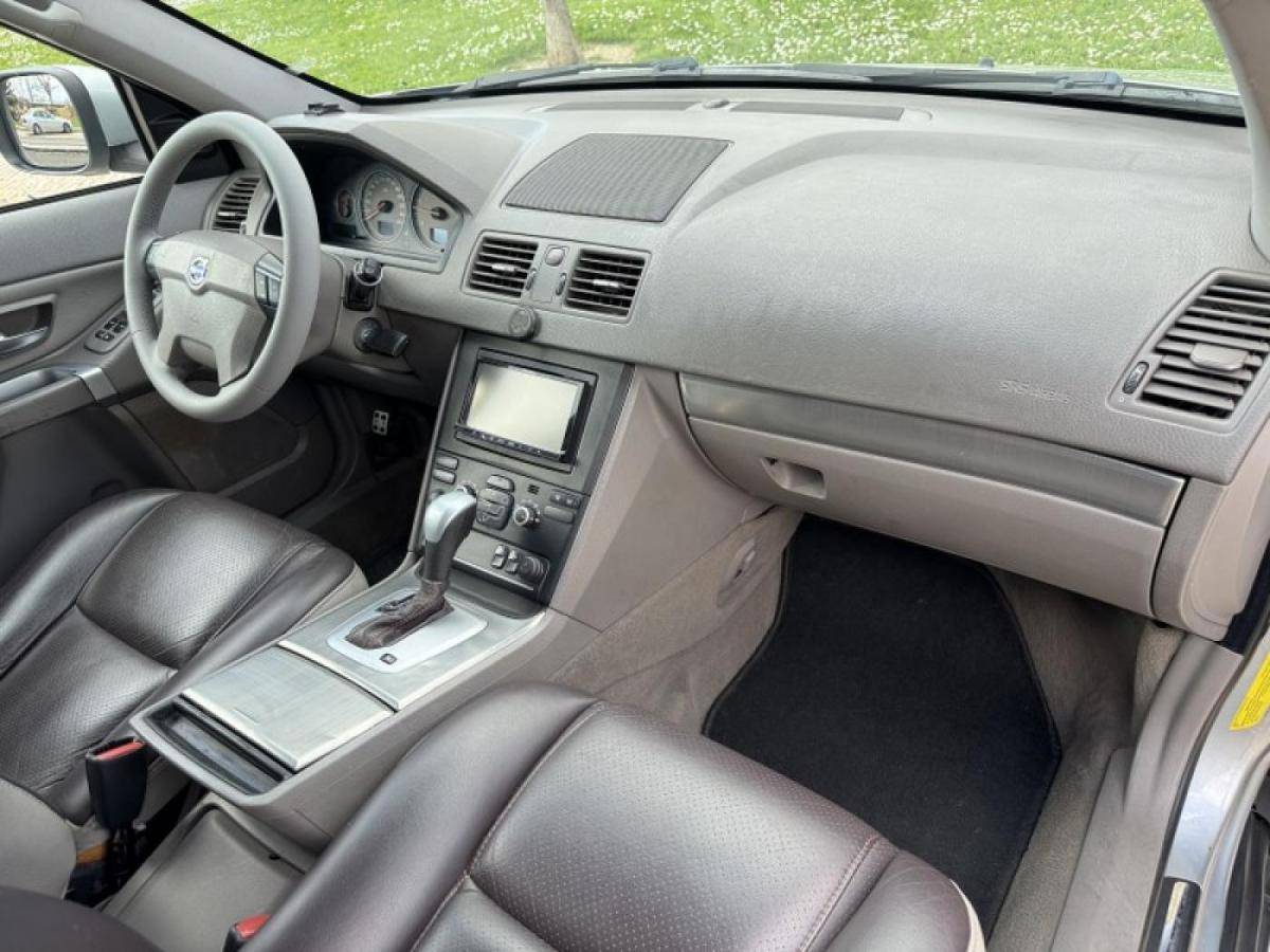volvo-xc90-2007-diesel-2400cc