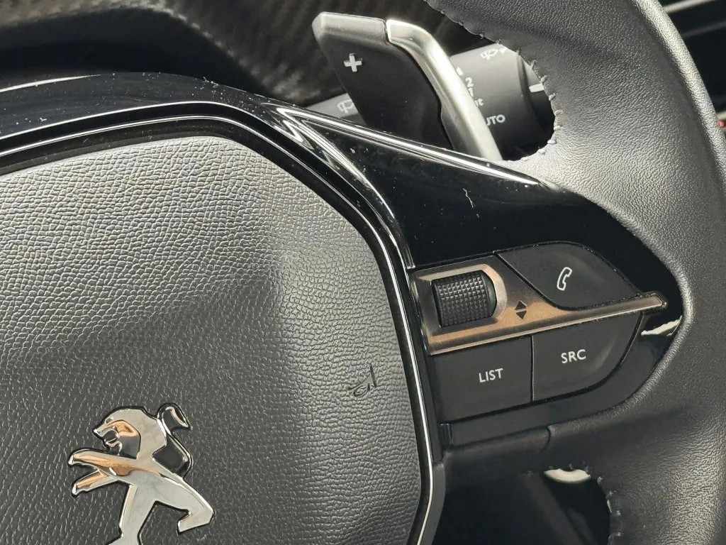 peugeot-2008-2023-diesel-1499cc