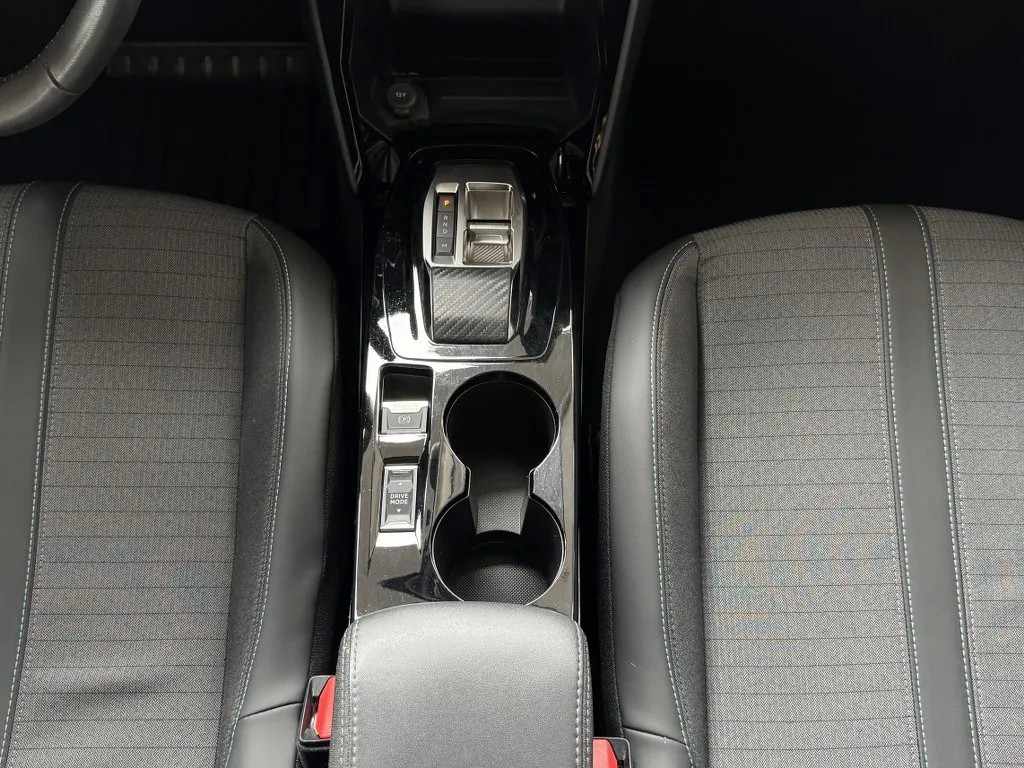 peugeot-2008-2023-diesel-1499cc