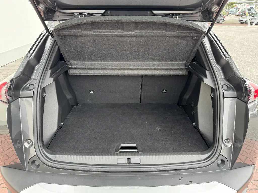 peugeot-2008-2023-diesel-1499cc