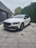 volvo-v40-cross-country-2015-diesel-1560cc