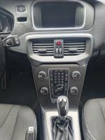 volvo-v40-cross-country-2015-diesel-1560cc