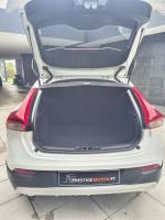 volvo-v40-cross-country-2015-diesel-1560cc