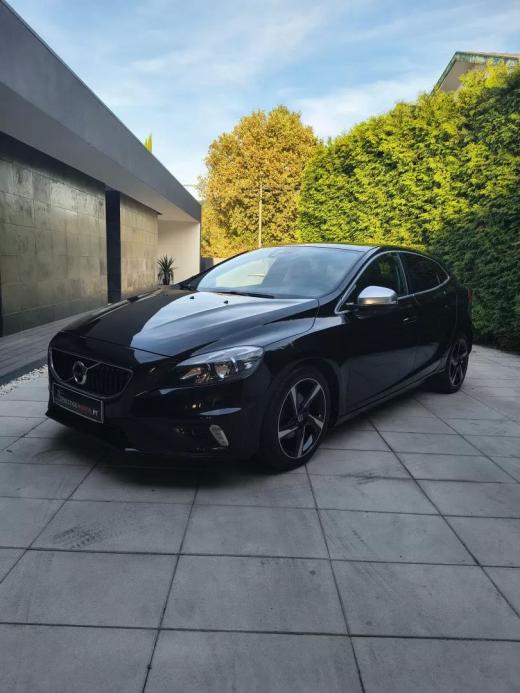 volvo-v40-2015-diesel-1560cc