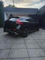 volvo-v40-2015-diesel-1560cc