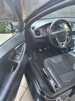 volvo-v40-2015-diesel-1560cc