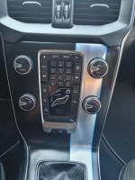 volvo-v40-2015-diesel-1560cc