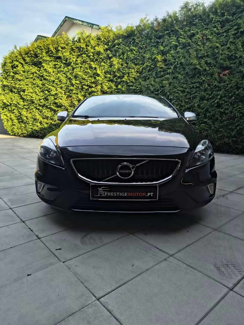 volvo-v40-2015-diesel-1560cc