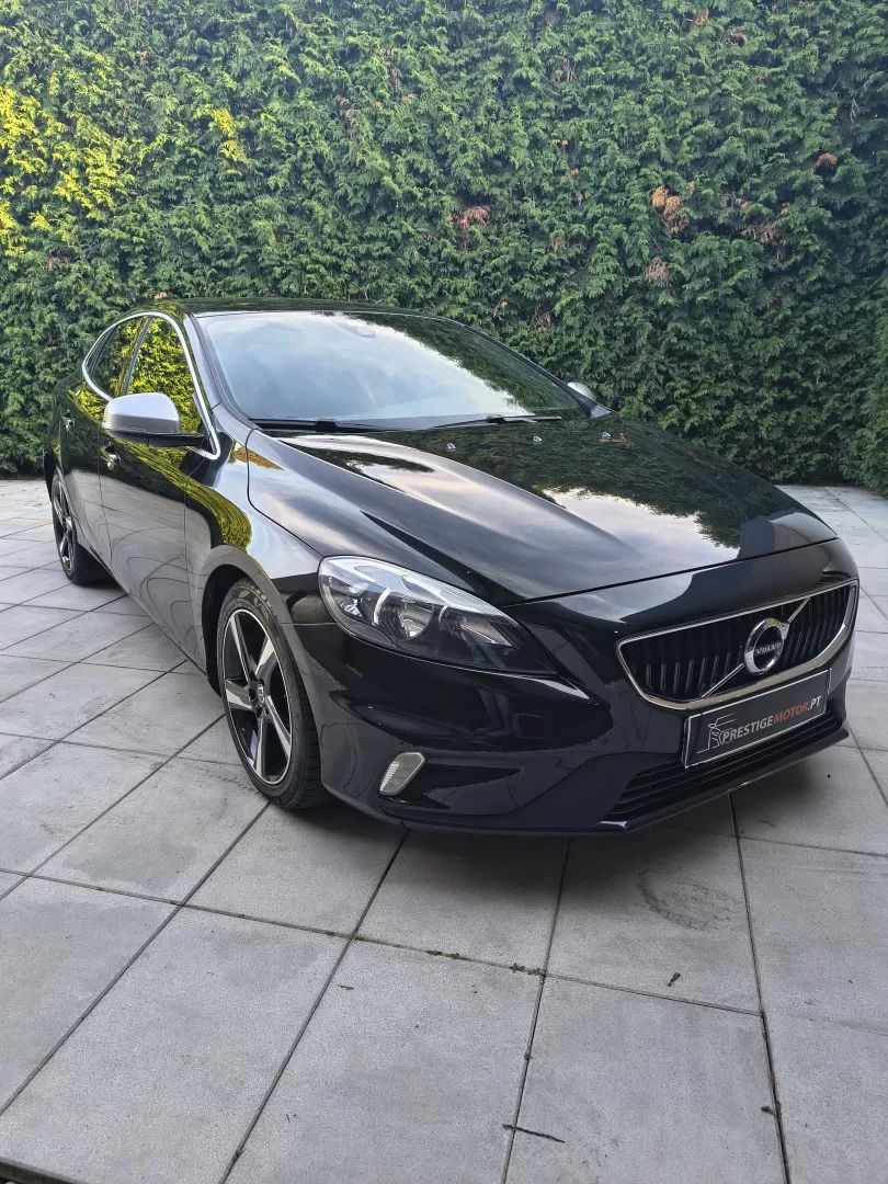 volvo-v40-2015-diesel-1560cc