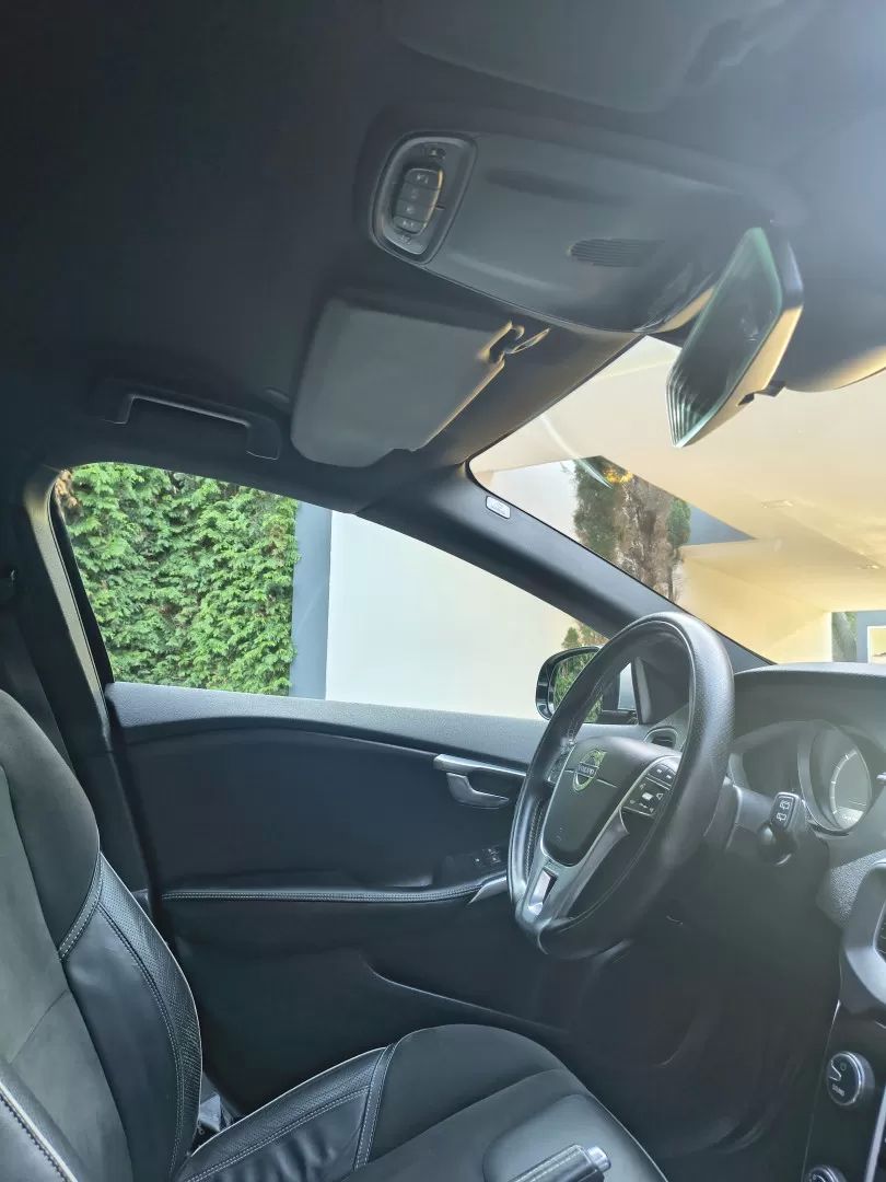 volvo-v40-2015-diesel-1560cc