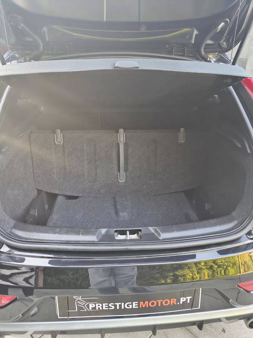 volvo-v40-2015-diesel-1560cc