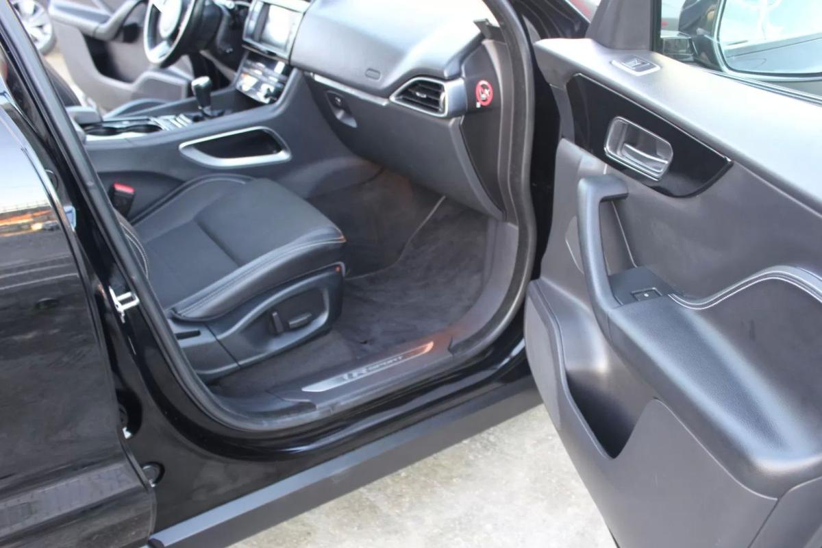 jaguar-f-pace-2016-diesel-1999cc