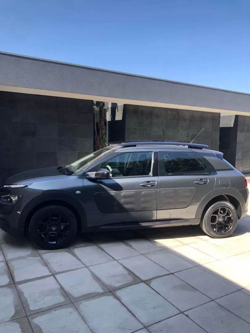 citroen-c4-cactus-2014-diesel-1560cc