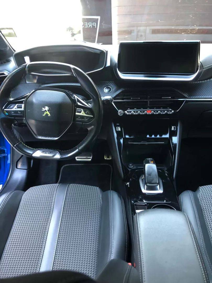 peugeot-208-2020-eletrico-0cc
