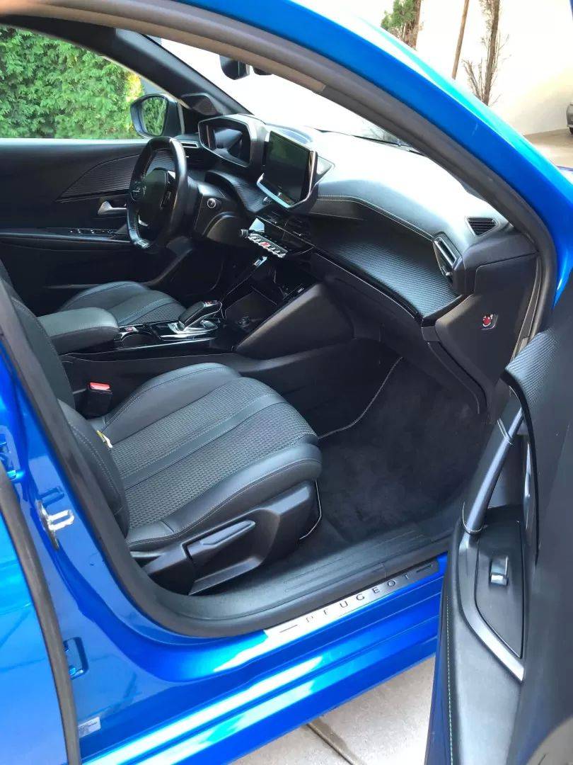 peugeot-208-2020-eletrico-0cc