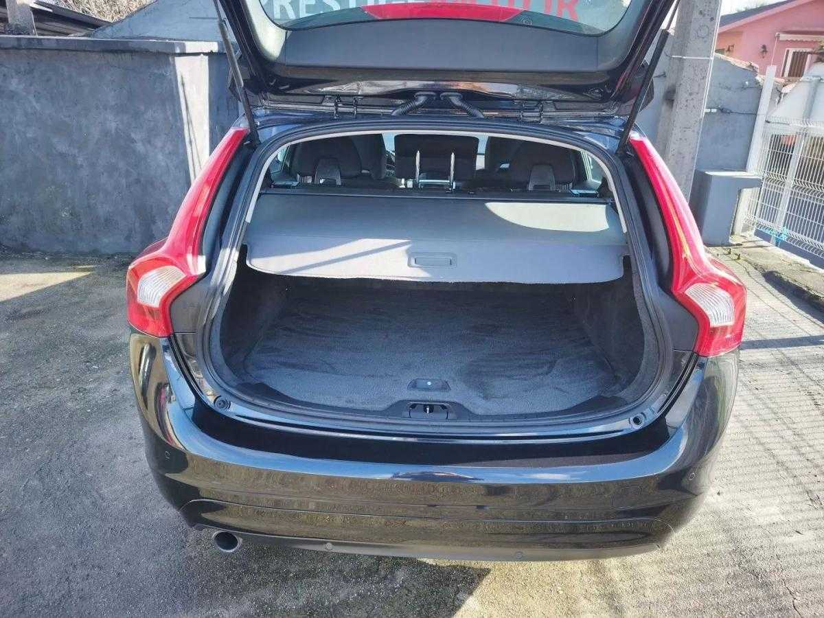 volvo-v60-2014-diesel-1560cc