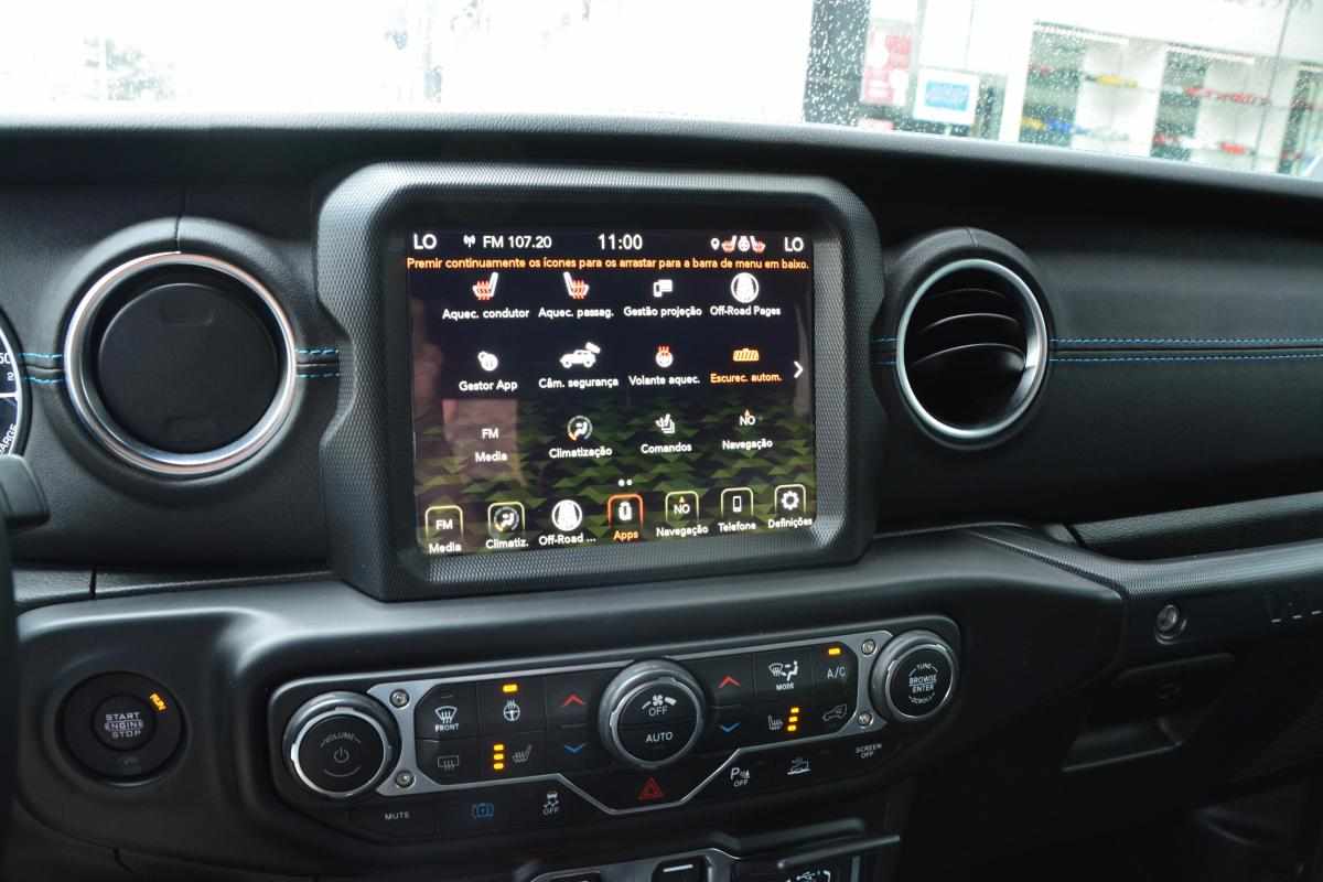 jeep-wrangler-2-0-4xe-2023-gasolina-1995cc