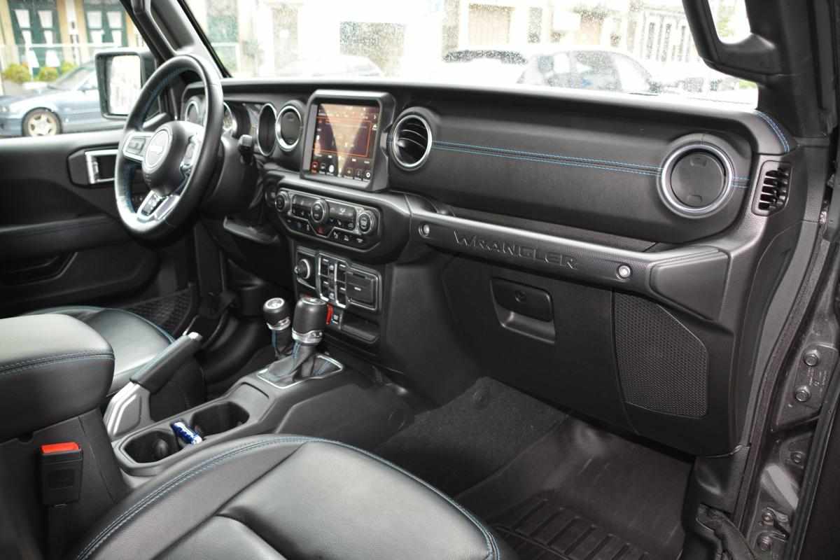 jeep-wrangler-2-0-4xe-2023-gasolina-1995cc