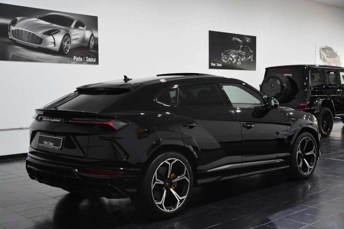 lamborghini-urus-4-0-v8-awd-2020-gasolina-3996cc