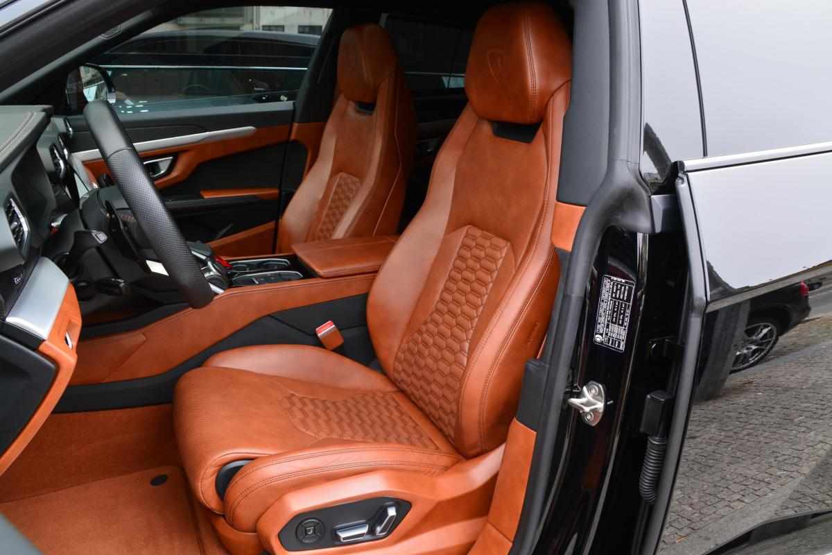 lamborghini-urus-4-0-v8-awd-2020-gasolina-3996cc