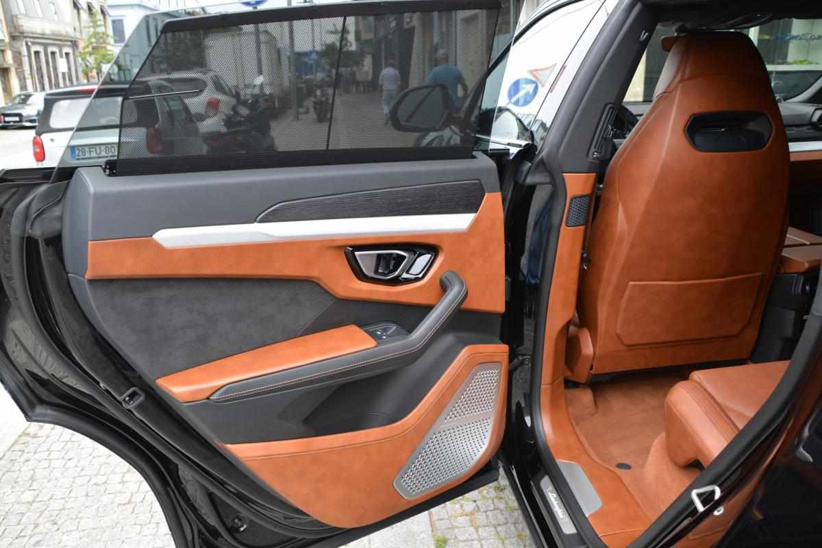 lamborghini-urus-4-0-v8-awd-2020-gasolina-3996cc