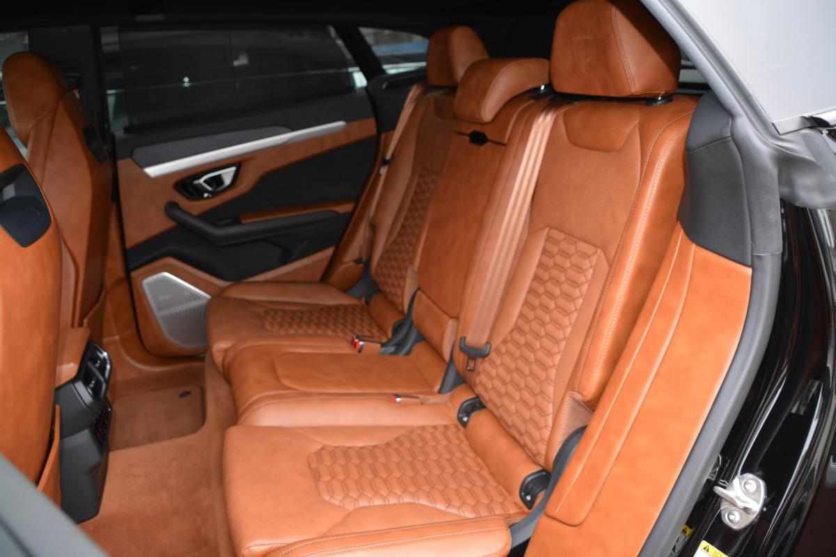 lamborghini-urus-4-0-v8-awd-2020-gasolina-3996cc