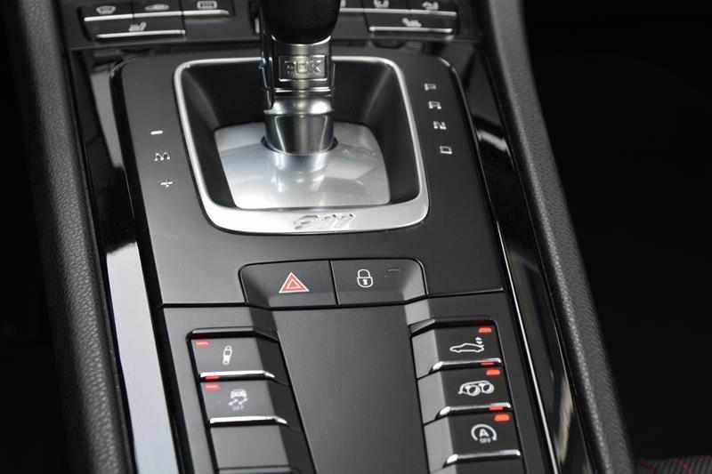 porsche-911-carrera-3-0-2018-gasolina-2981cc