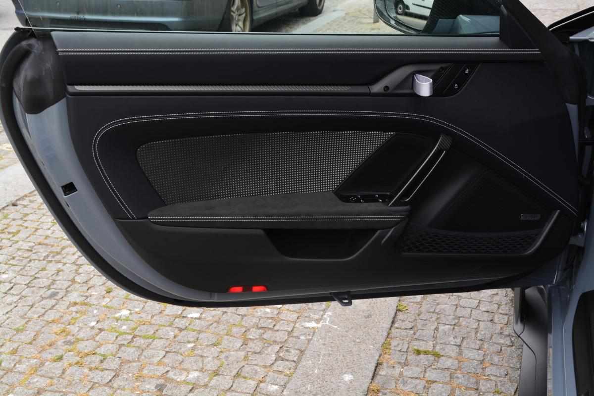 porsche-911-4-0-rs-2025-gasolina-3996cc