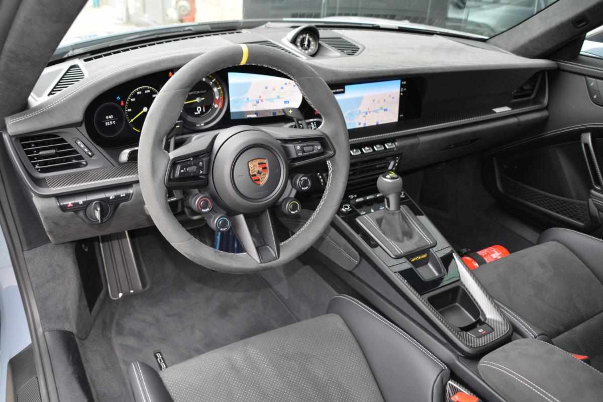 porsche-911-4-0-rs-2025-gasolina-3996cc