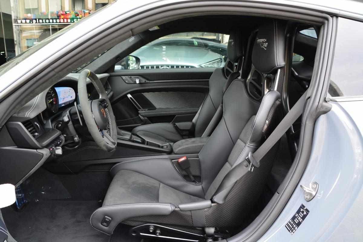porsche-911-4-0-rs-2025-gasolina-3996cc