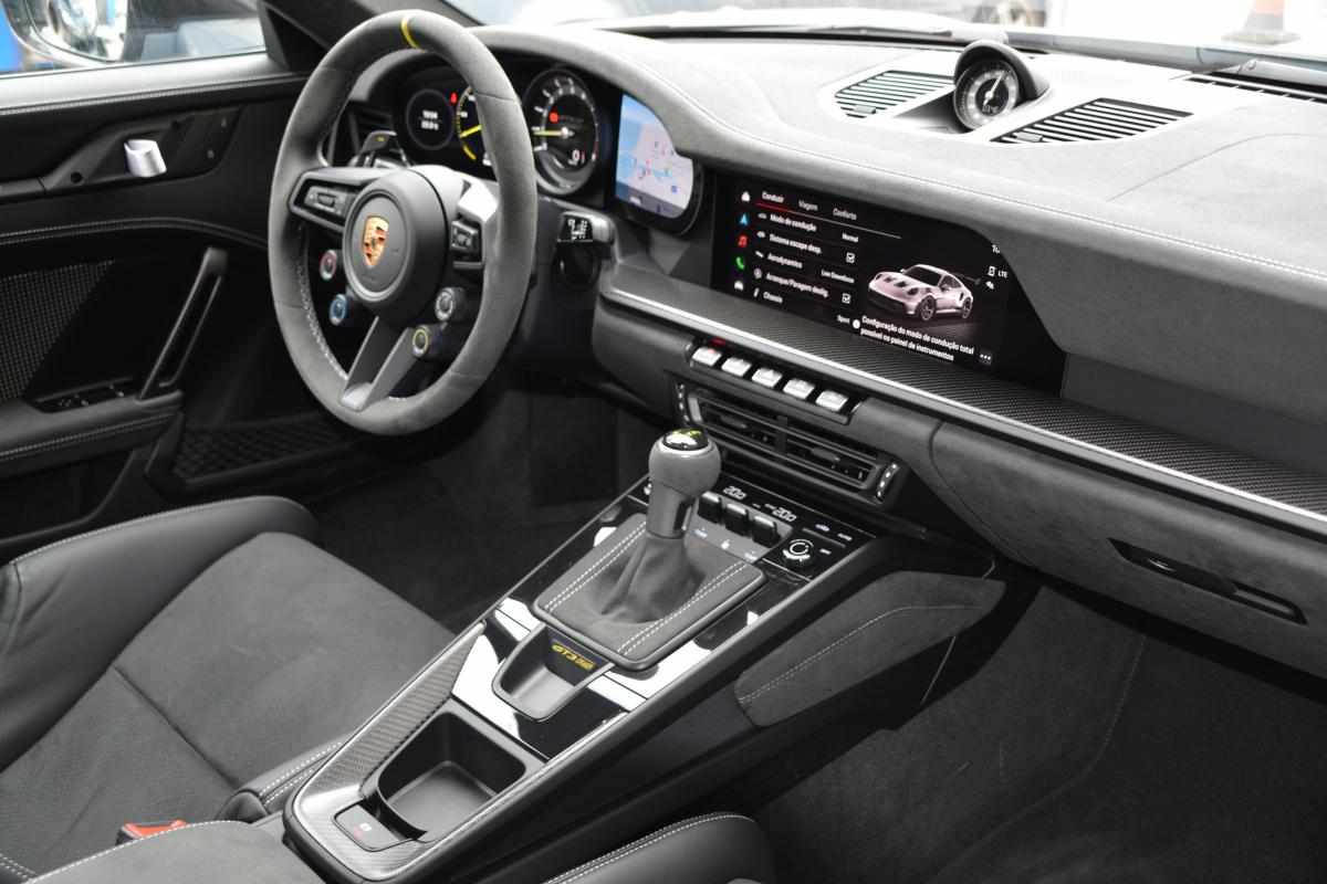 porsche-911-4-0-rs-2025-gasolina-3996cc
