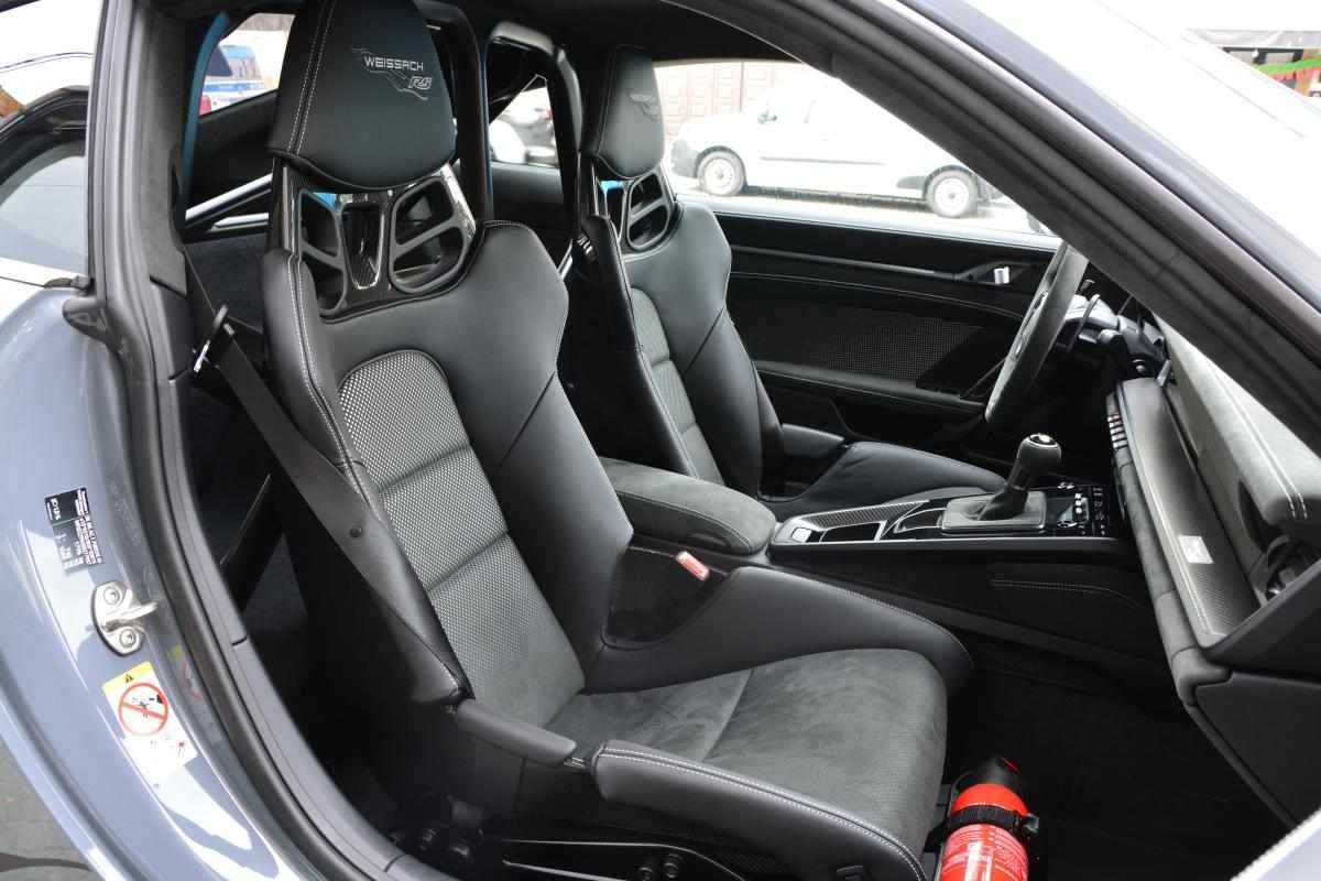 porsche-911-4-0-rs-2025-gasolina-3996cc