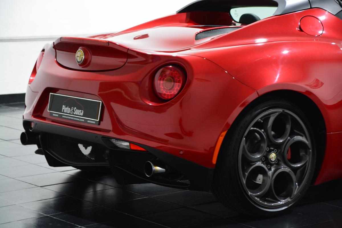 alfa-romeo-4c-1-75-tbi-2016-gasolina-1742cc