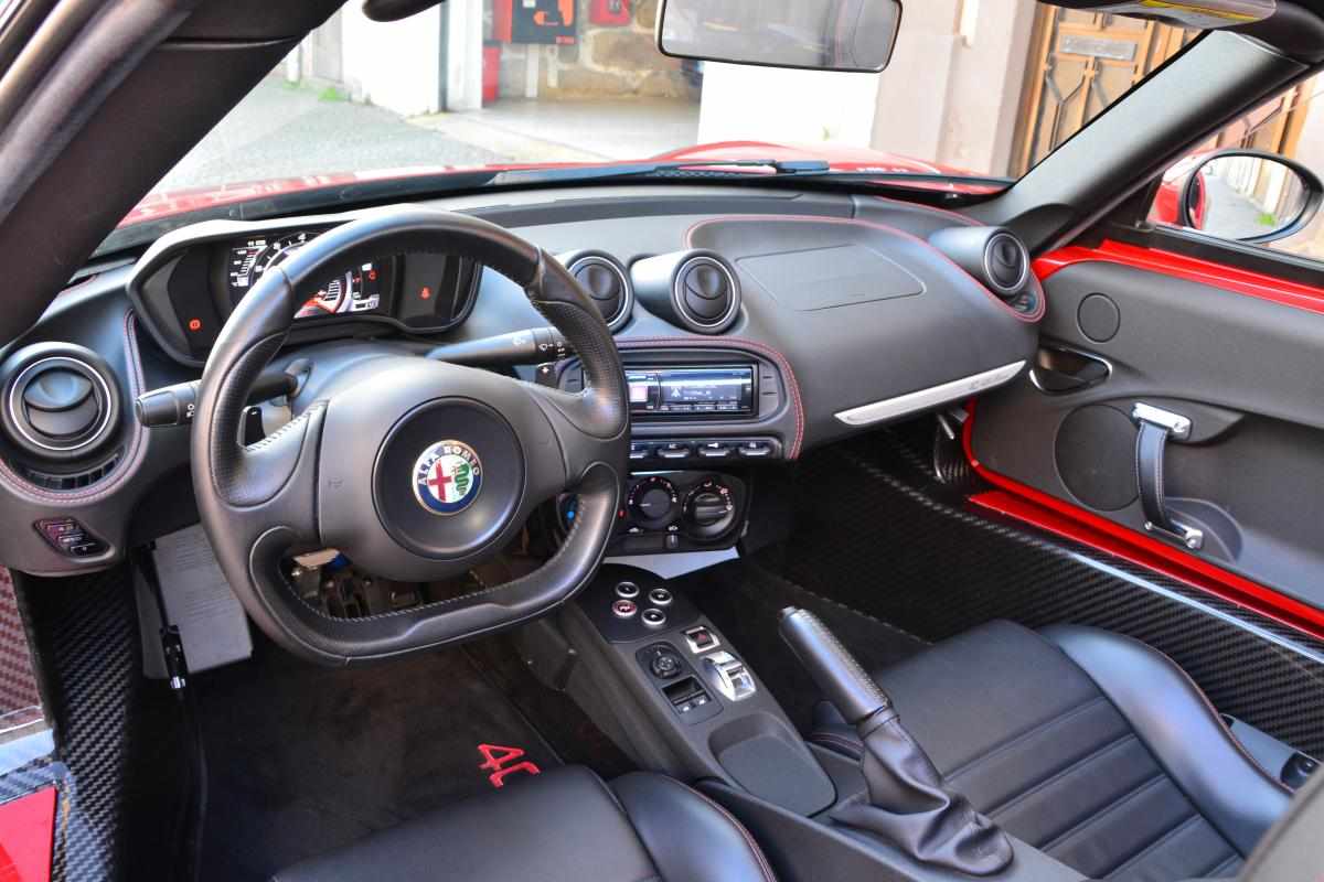 alfa-romeo-4c-1-75-tbi-2016-gasolina-1742cc