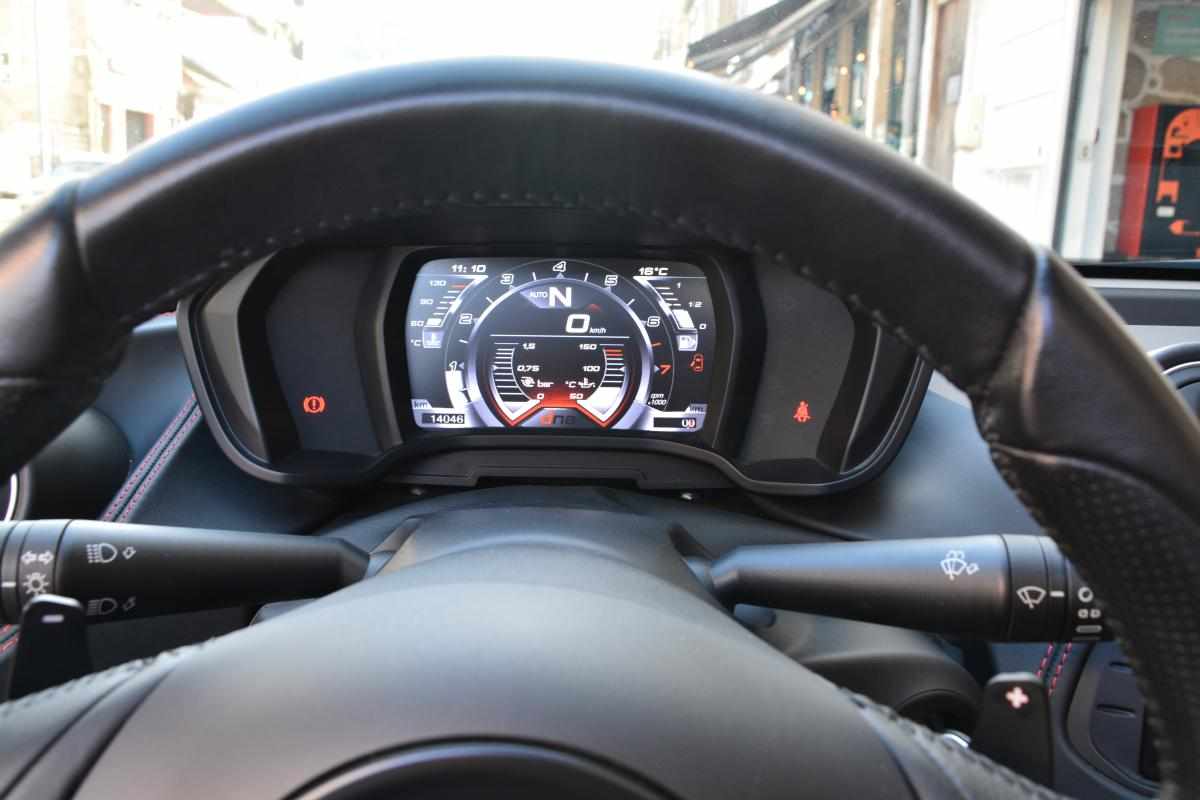 alfa-romeo-4c-1-75-tbi-2016-gasolina-1742cc