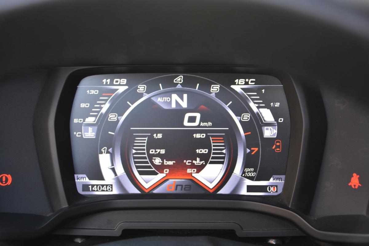 alfa-romeo-4c-1-75-tbi-2016-gasolina-1742cc