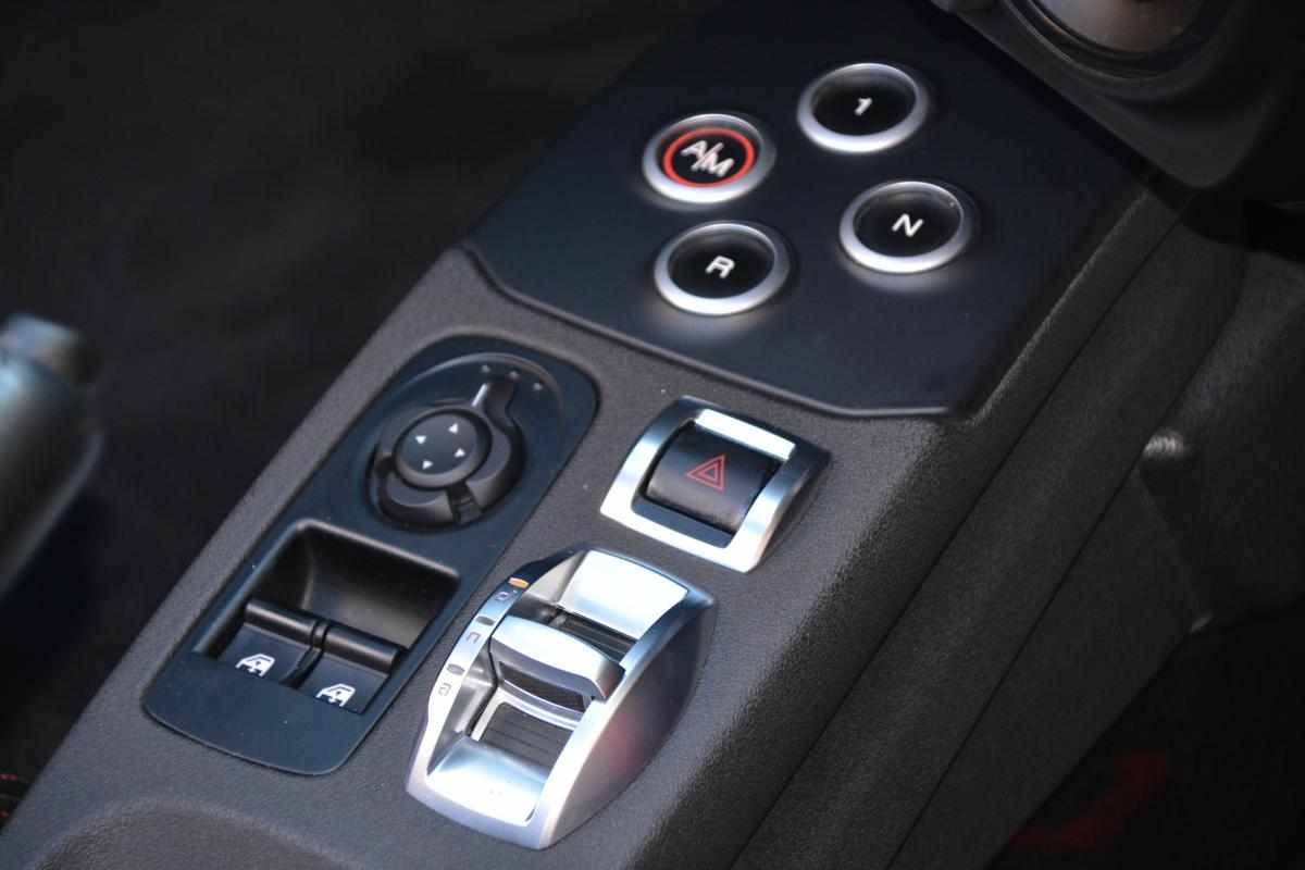 alfa-romeo-4c-1-75-tbi-2016-gasolina-1742cc