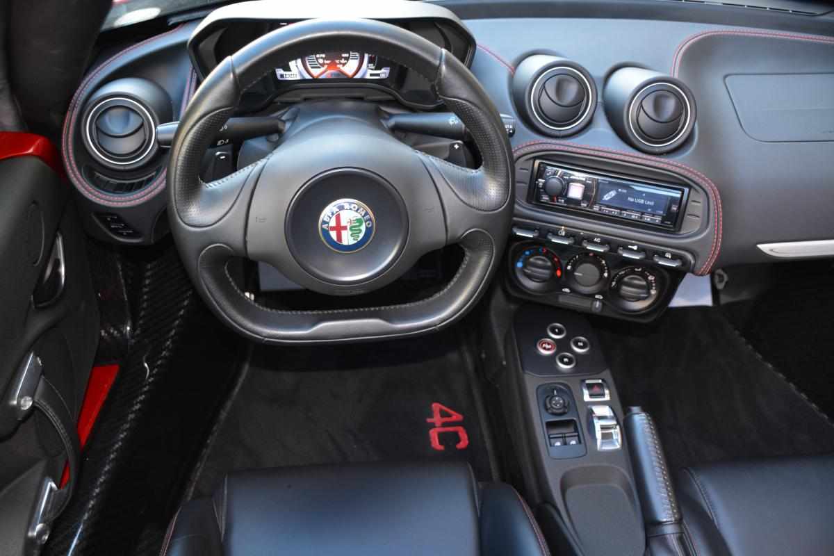alfa-romeo-4c-1-75-tbi-2016-gasolina-1742cc
