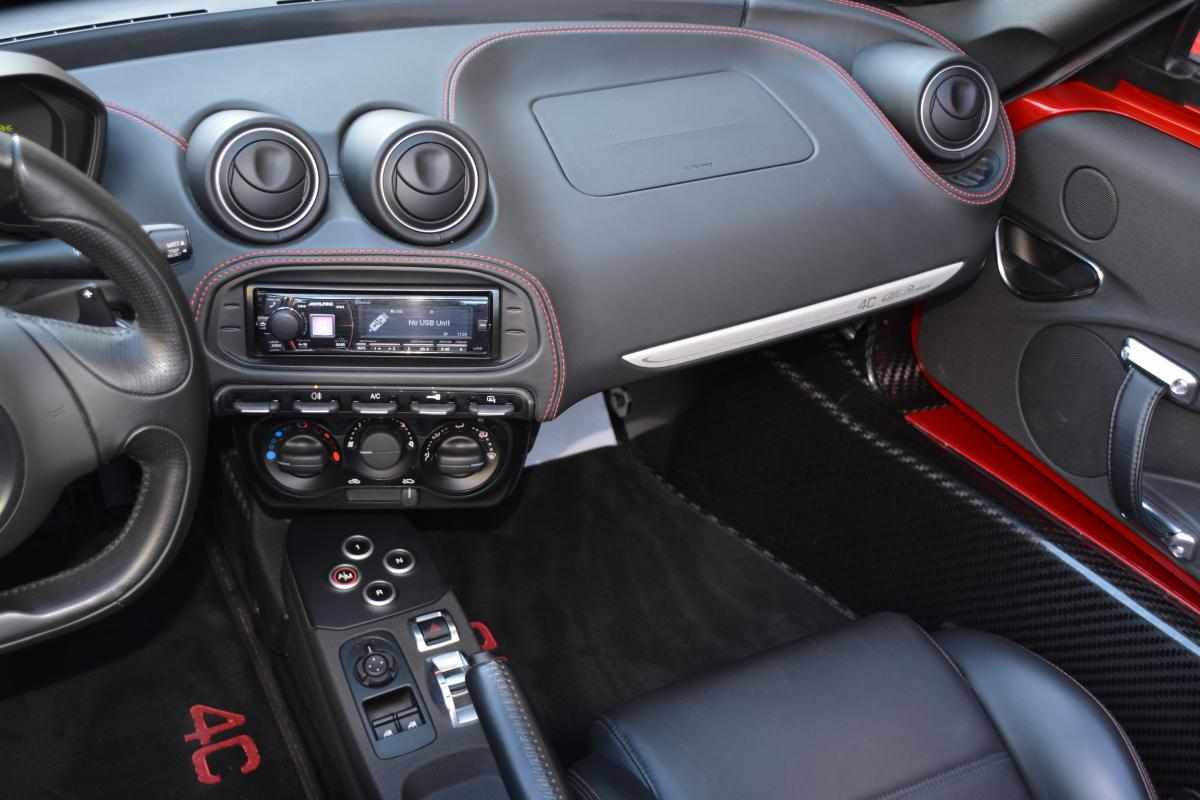 alfa-romeo-4c-1-75-tbi-2016-gasolina-1742cc